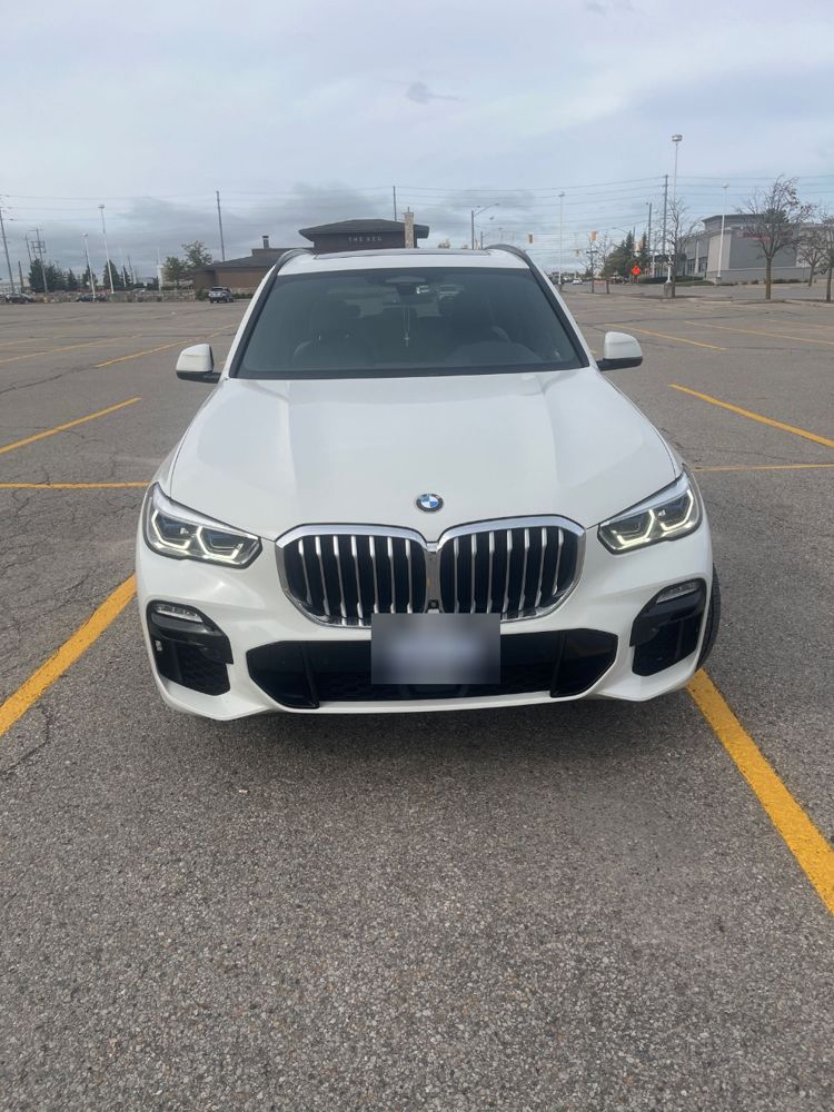 Front bumper and hood: two stone chips on the hood, 3M clear protection on both